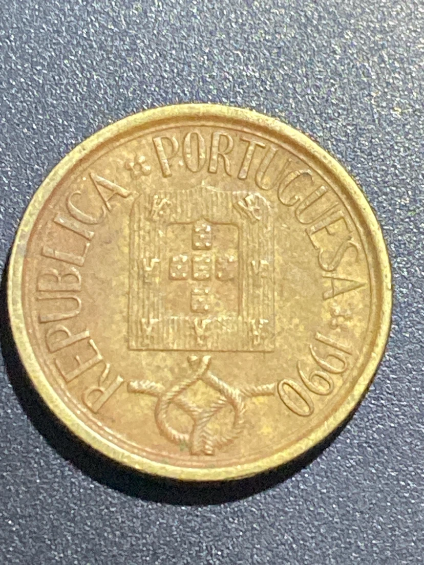 Portugal 5 Escudos Coin 1990 - photo 2
