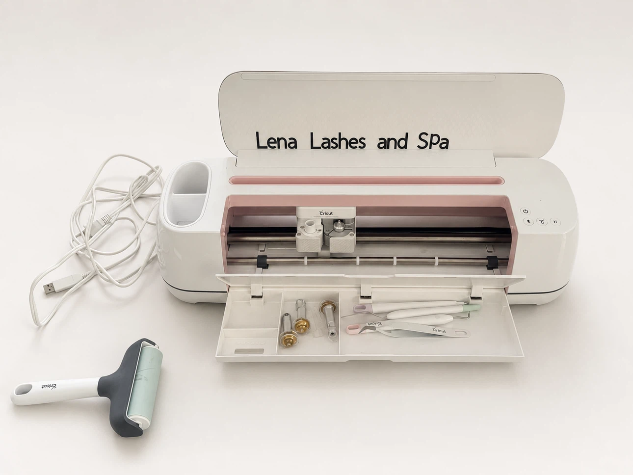 Cricut Maker Cutting Machine with Tools and Accessories - photo 2