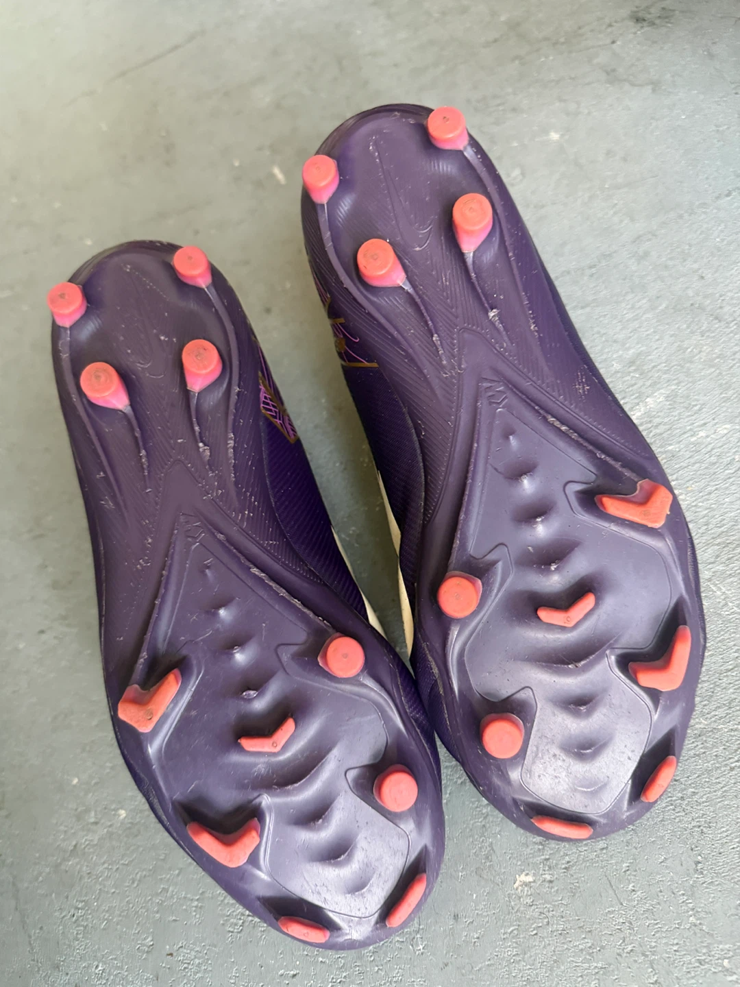 Youth Nike Outdoor and Indooor Cleats - photo 4