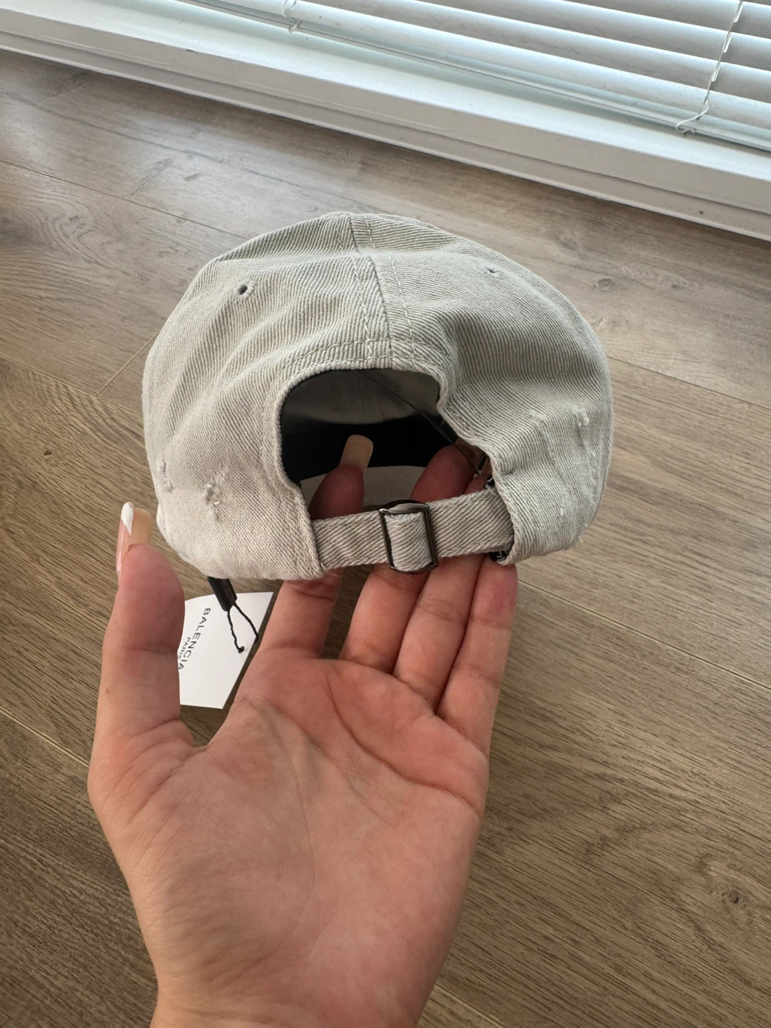 Brand New Distressed Embroidered Baseball Cap – Unisex - photo 2