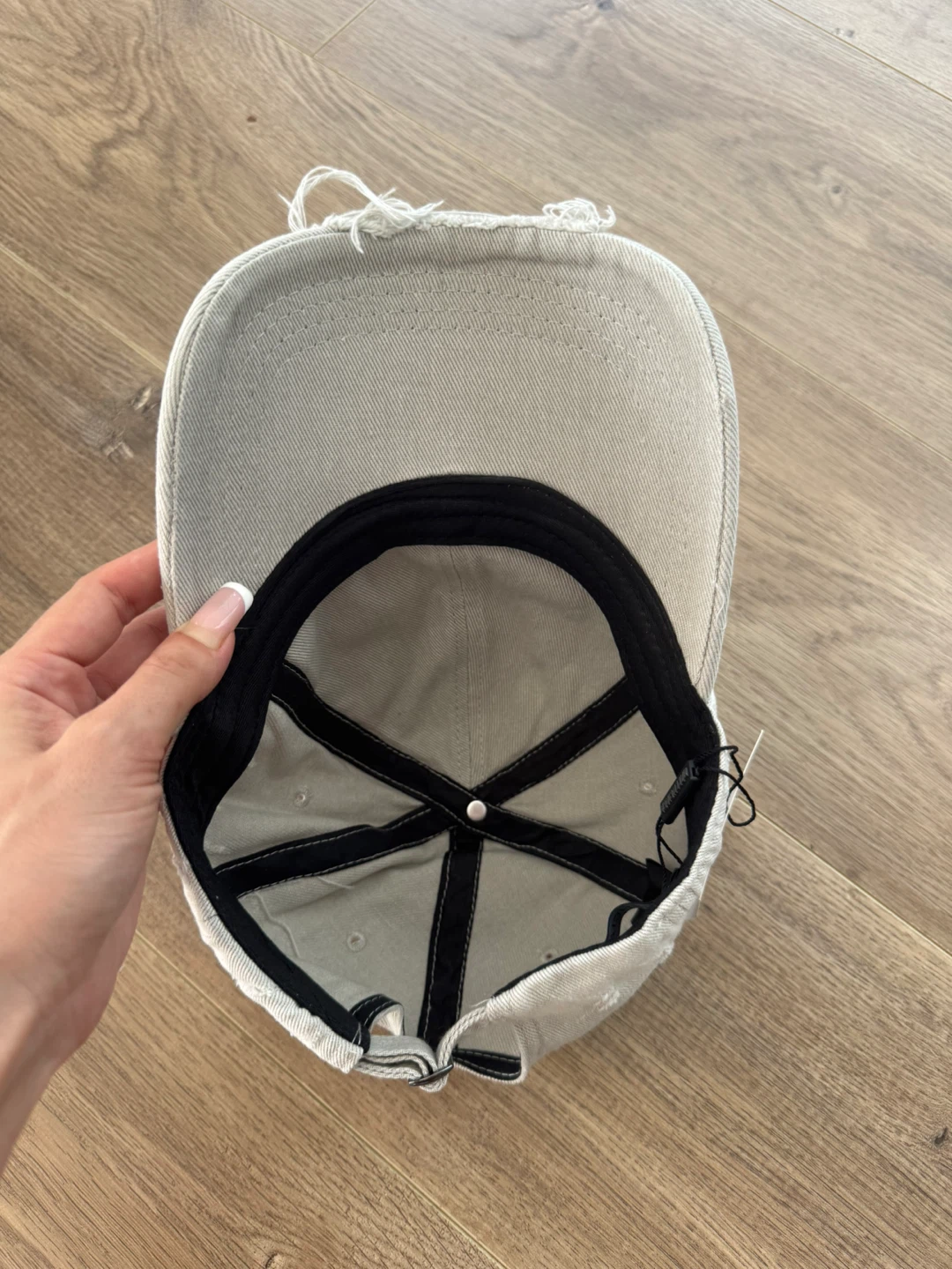 Brand New Distressed Embroidered Baseball Cap – Unisex - photo 3