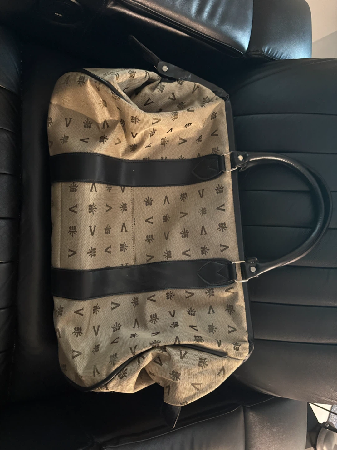 Vintage V Monogram Weekender Bag - photo 2