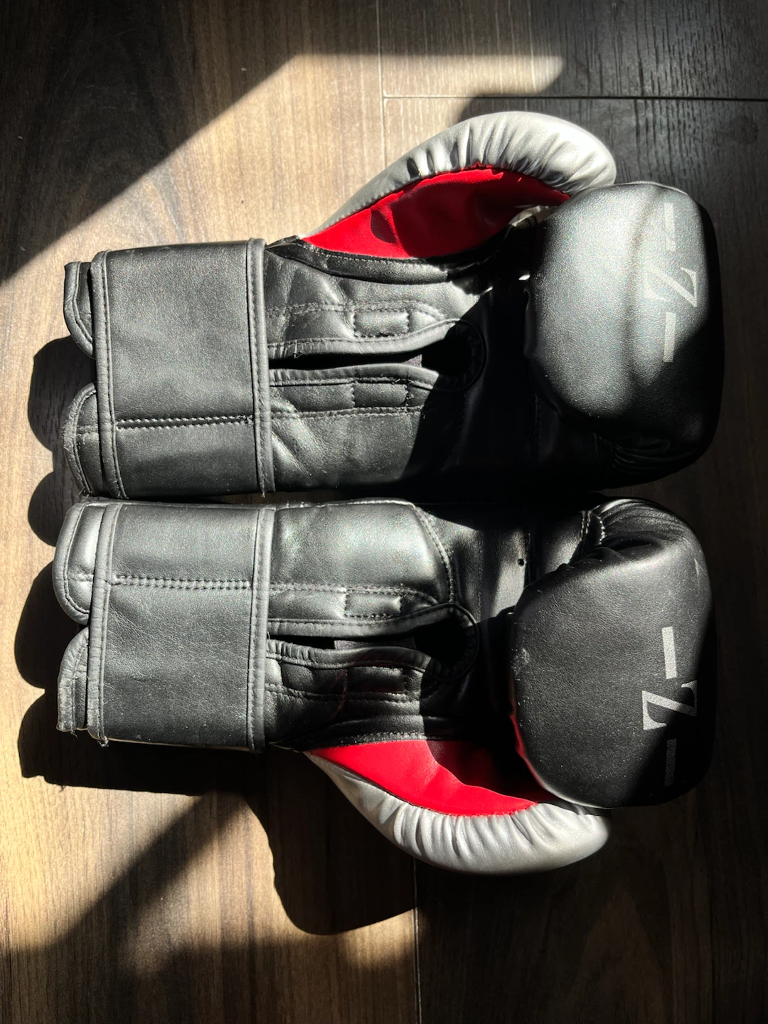 Wolon Boxing gloves -12oz - photo 2
