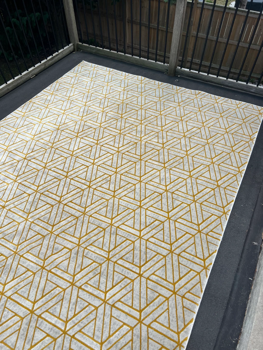 Surya JAX Rug 7'6" x 10'6"
