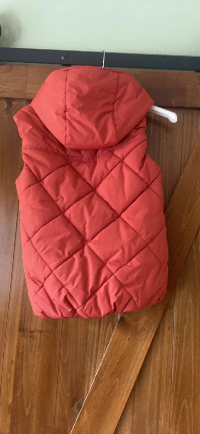Bench Puffer Vest - Red - Size S - photo 3
