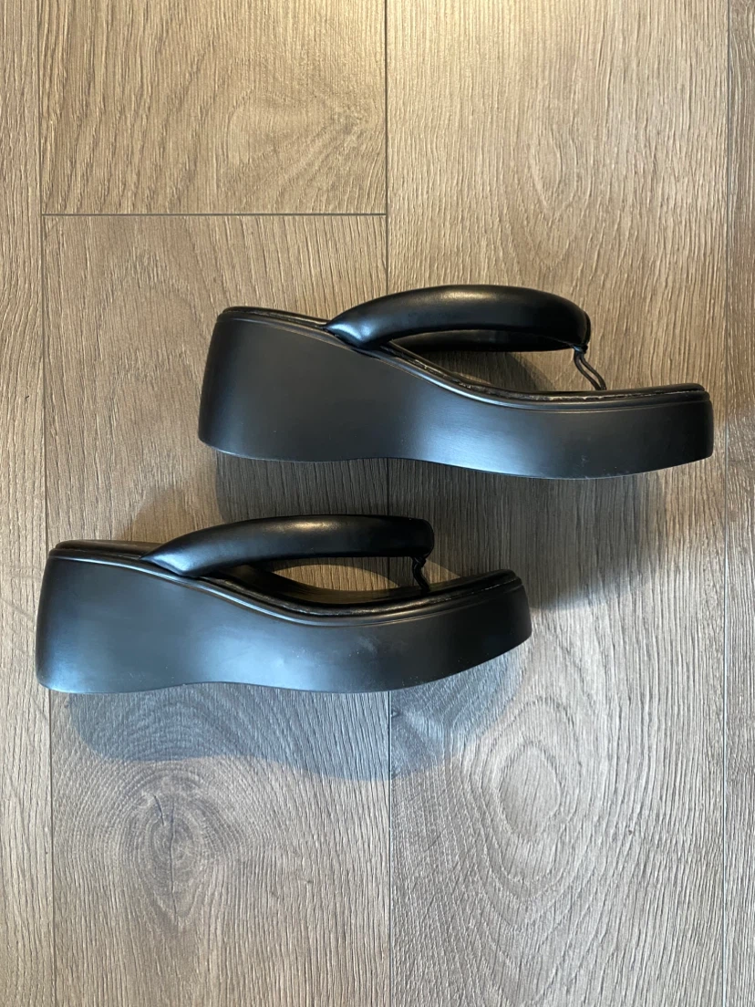 RAID platform flipflops - photo 2