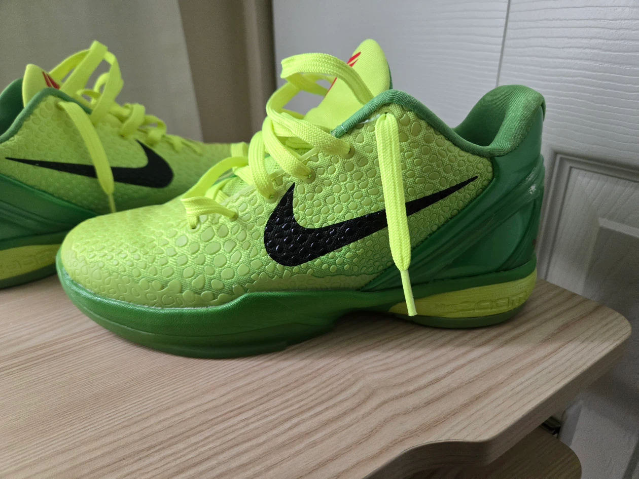 1-1 Kobe grinches