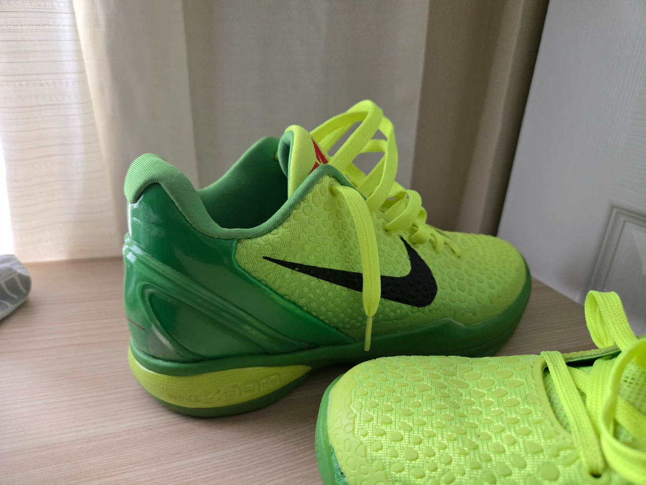 1-1 Kobe grinches - photo 2