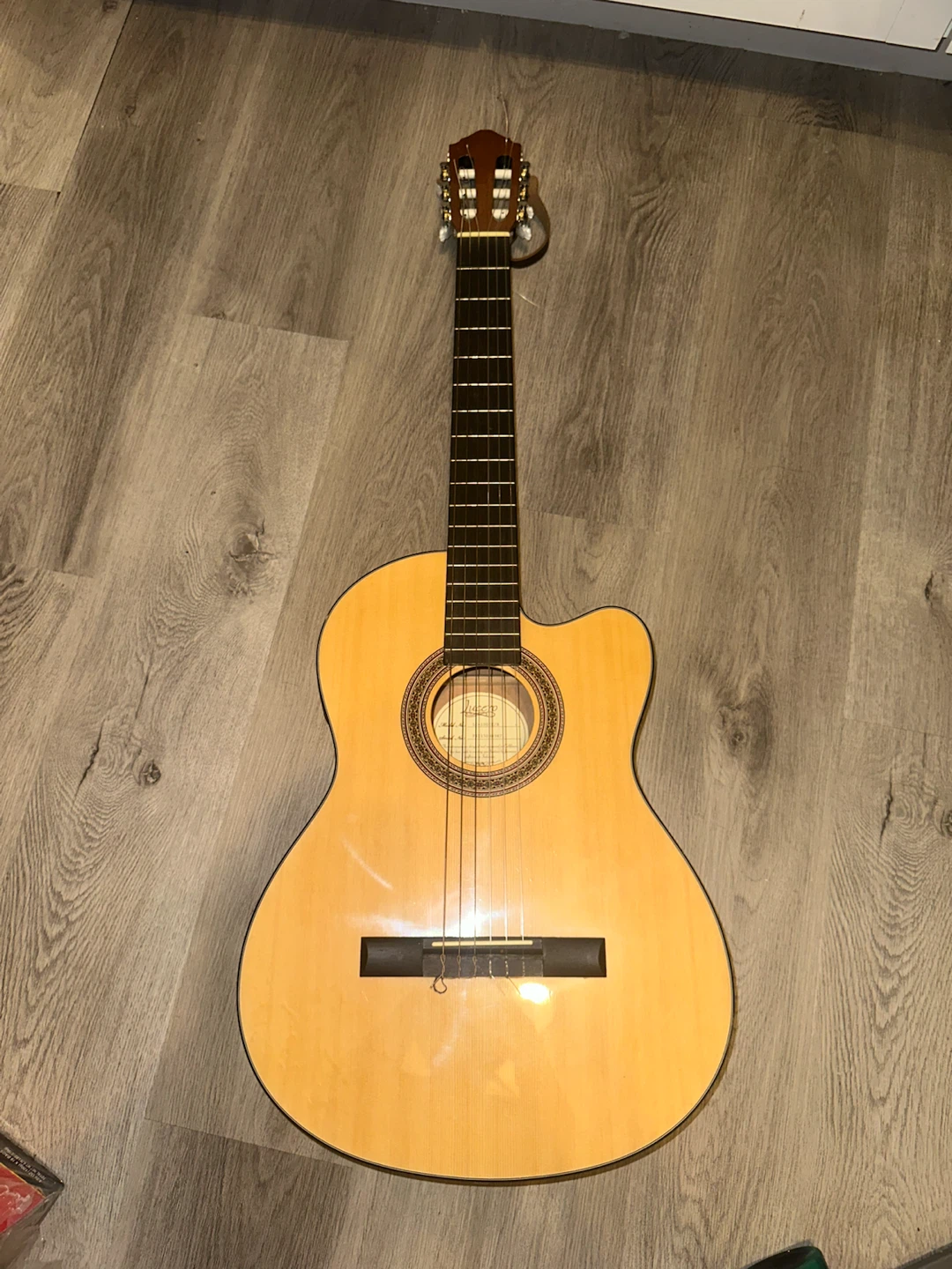 Lucero LC-100CE/N Classical Acoustic-Electric Guitar - photo 2