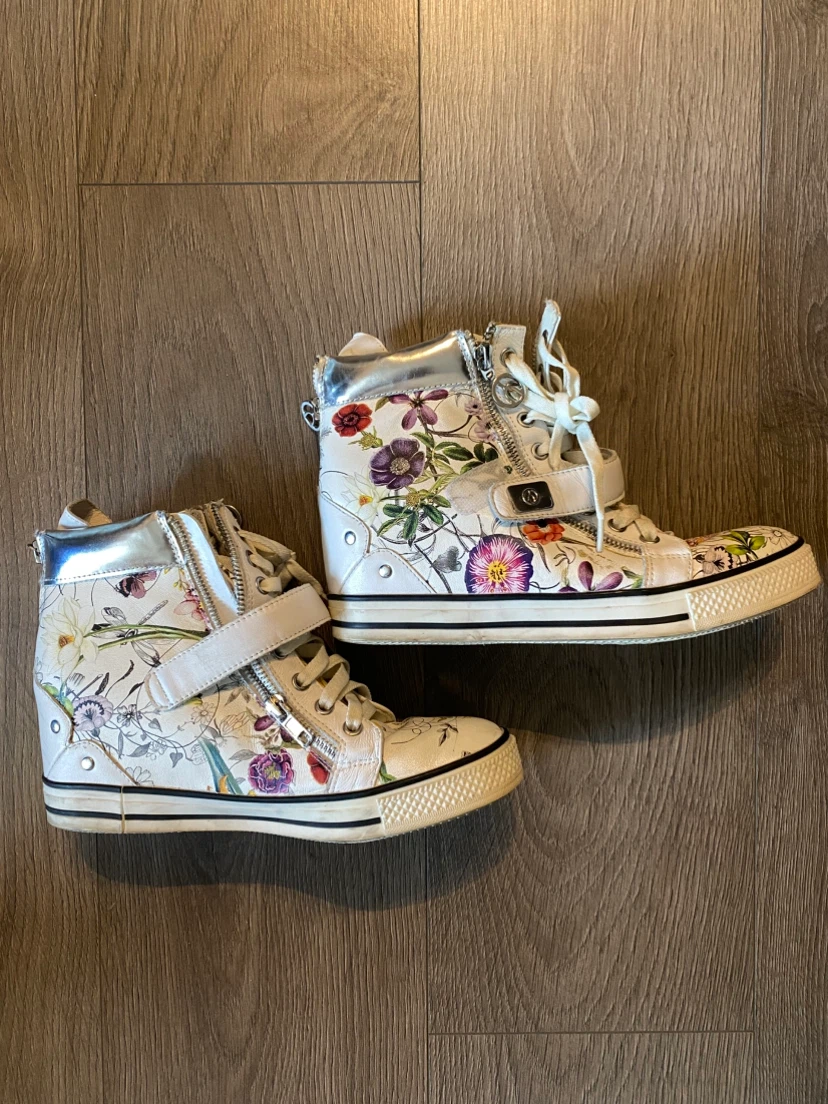 Wishbone floral high-top wedge sneakers