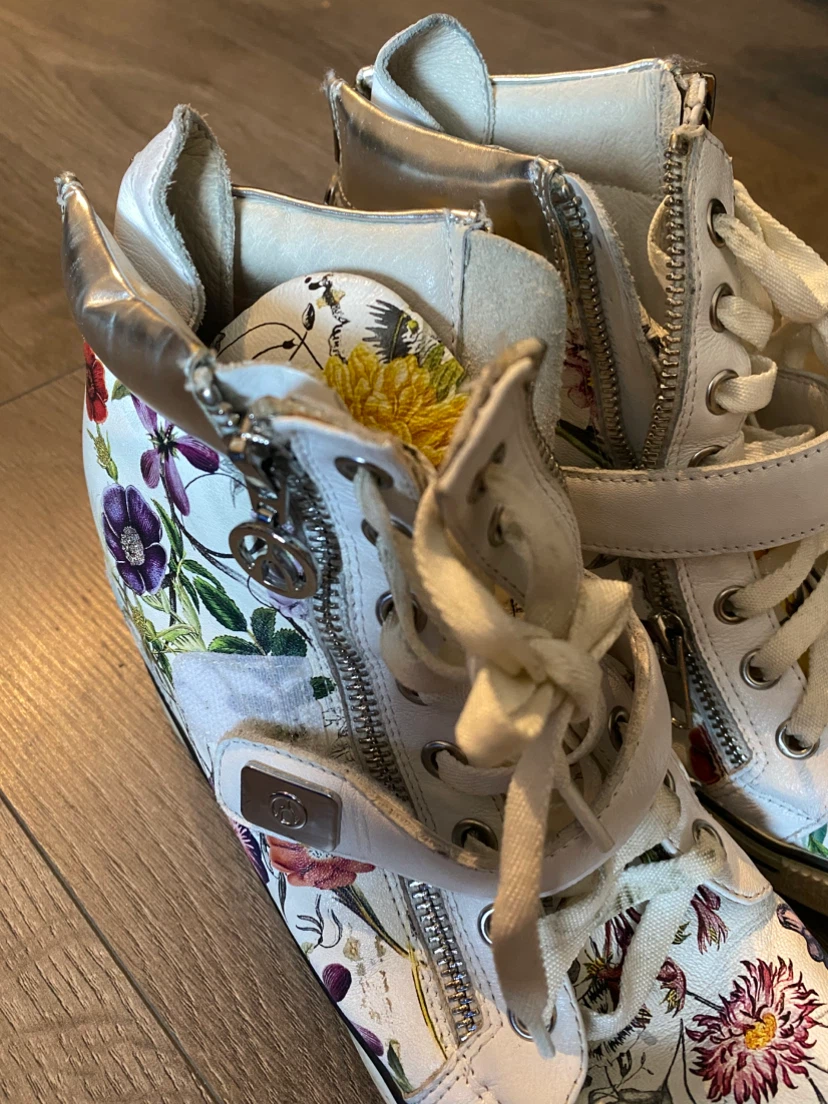 Wishbone floral high-top wedge sneakers - photo 3