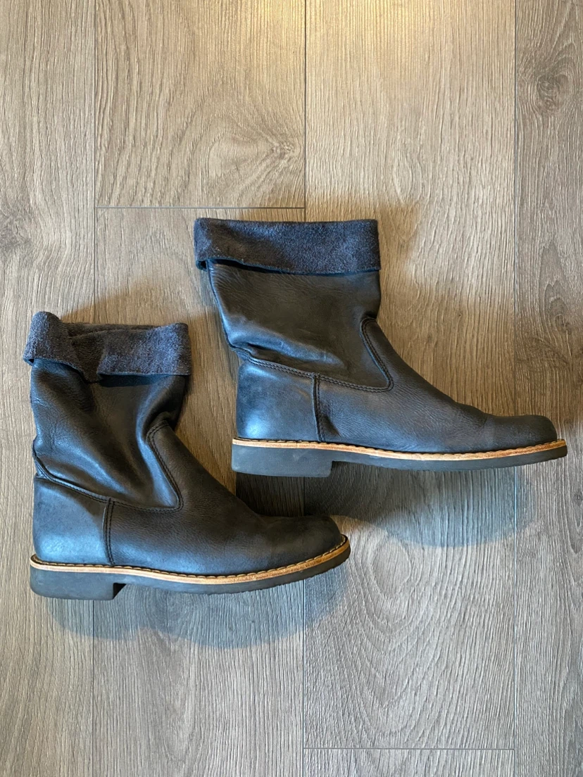 Roots Tribe Leather Roll Over Boots