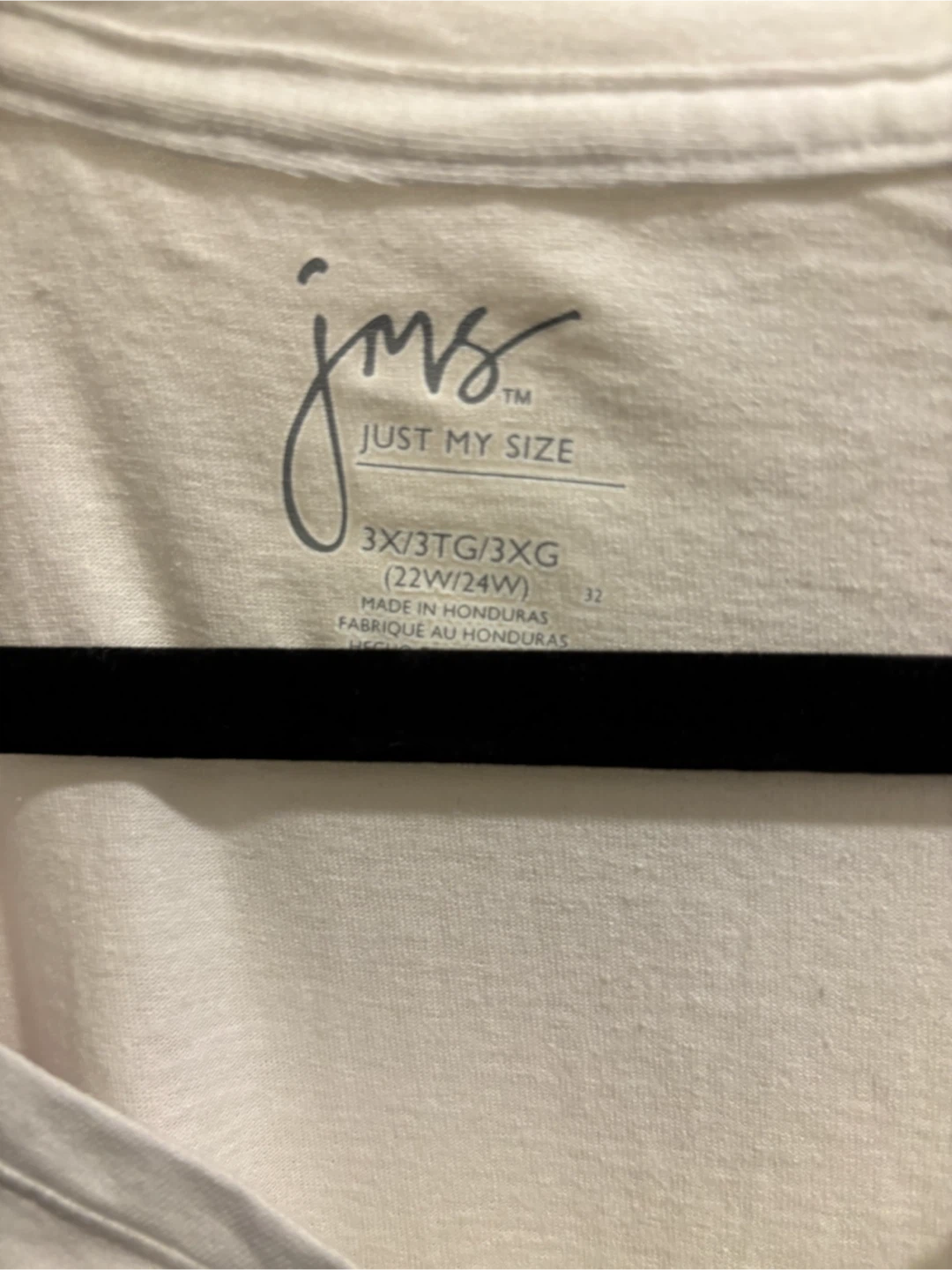 NEW- 3X Just My Size Plus Size V-Neck T-Shirt - photo 2