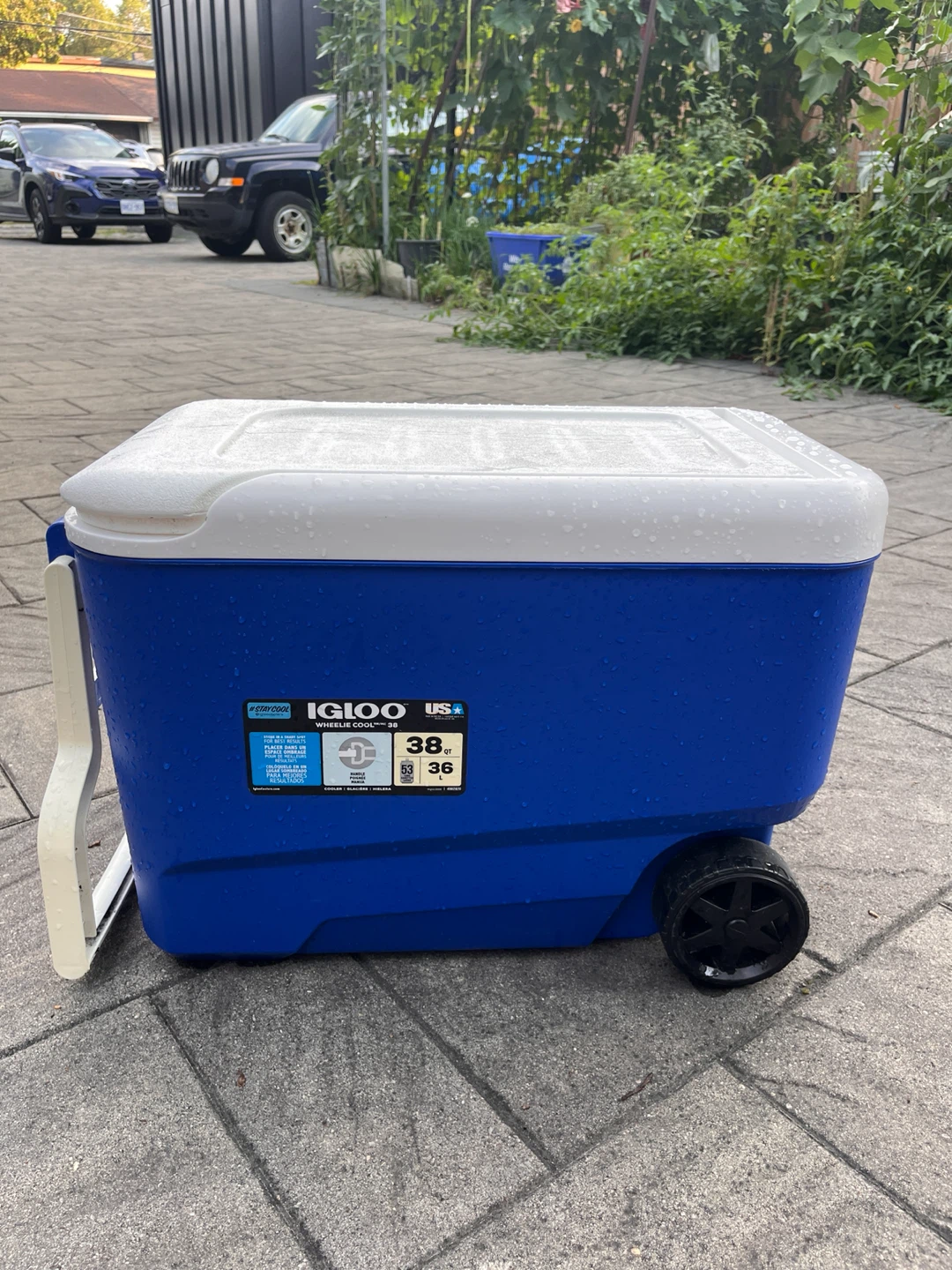 Igloo 38L Wheelie Cool Cooler - photo 2