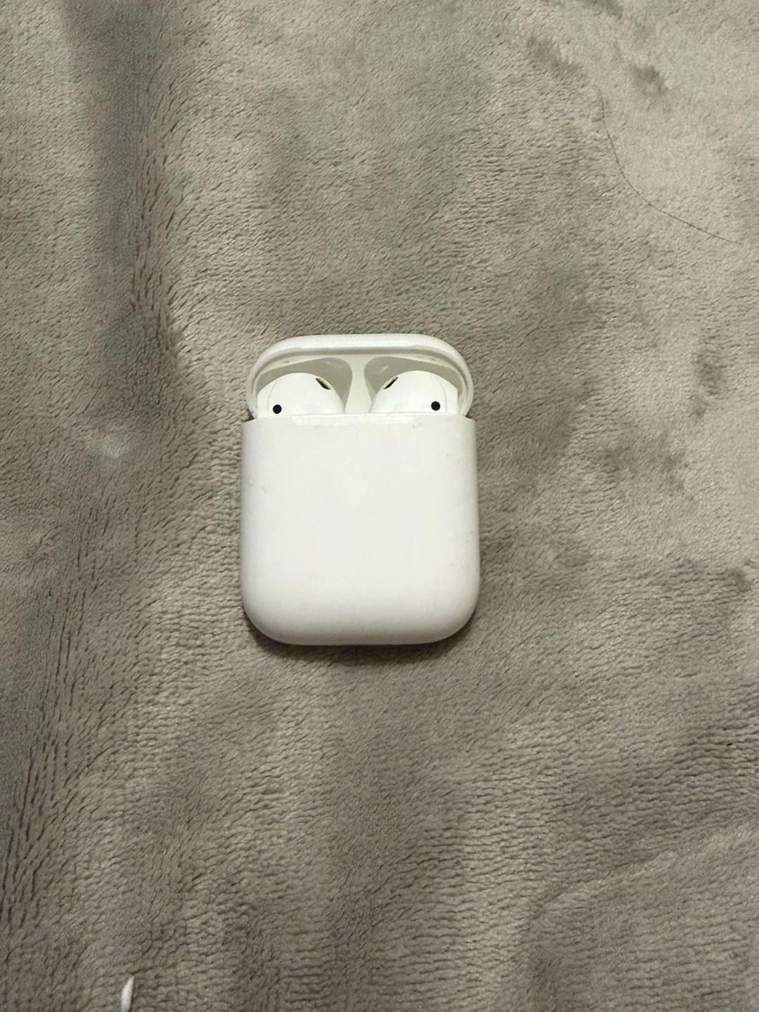 Broken AirPod Generation 1