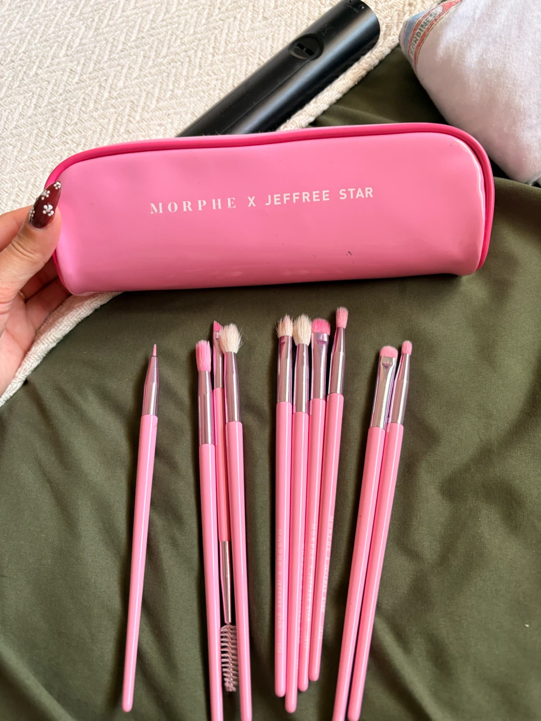 Morphe x Jeffree Star Makeup Brush Set with Pink Bag