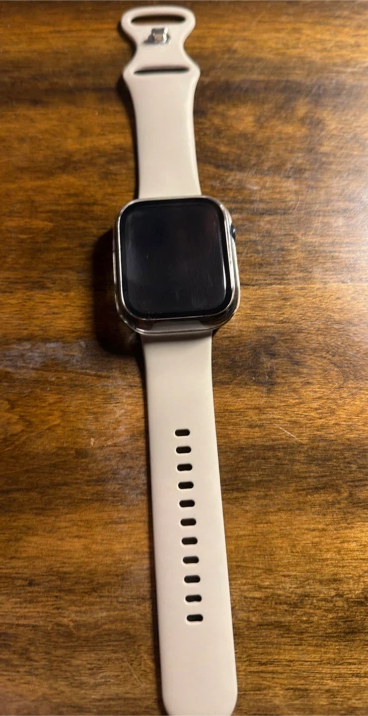 Apple watch 8