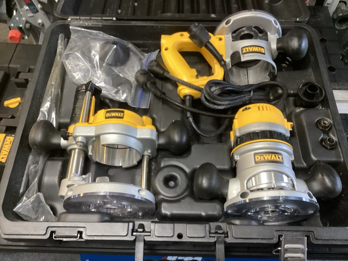 DEWALT Router Set DW618B3
