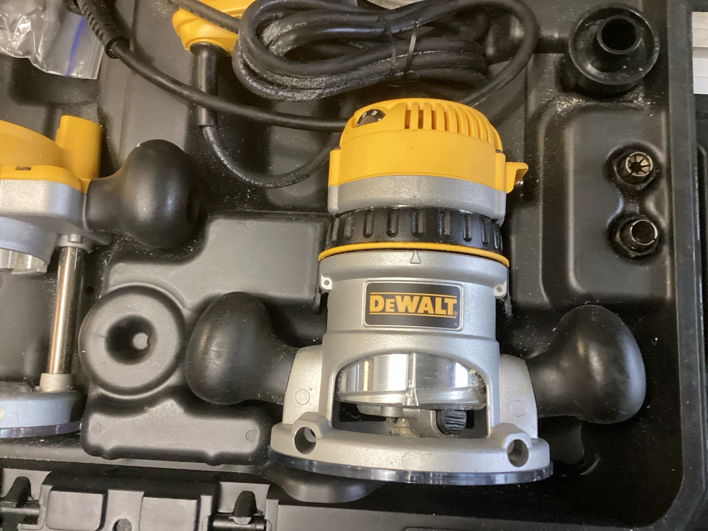 DEWALT Router Set DW618B3 - photo 3