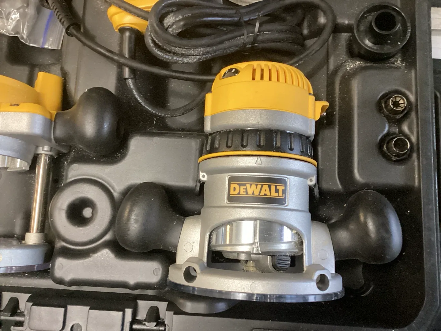 DEWALT Router Set DW618B3 - photo 3