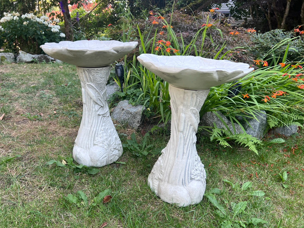 Pair of Decorative Bird Baths - photo 3