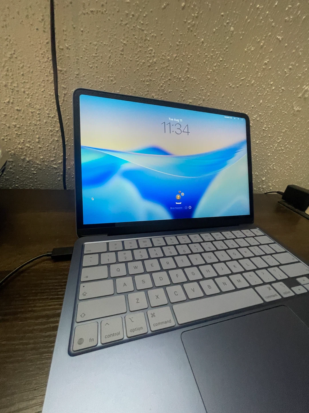 Apple MacBook Neo - photo 3