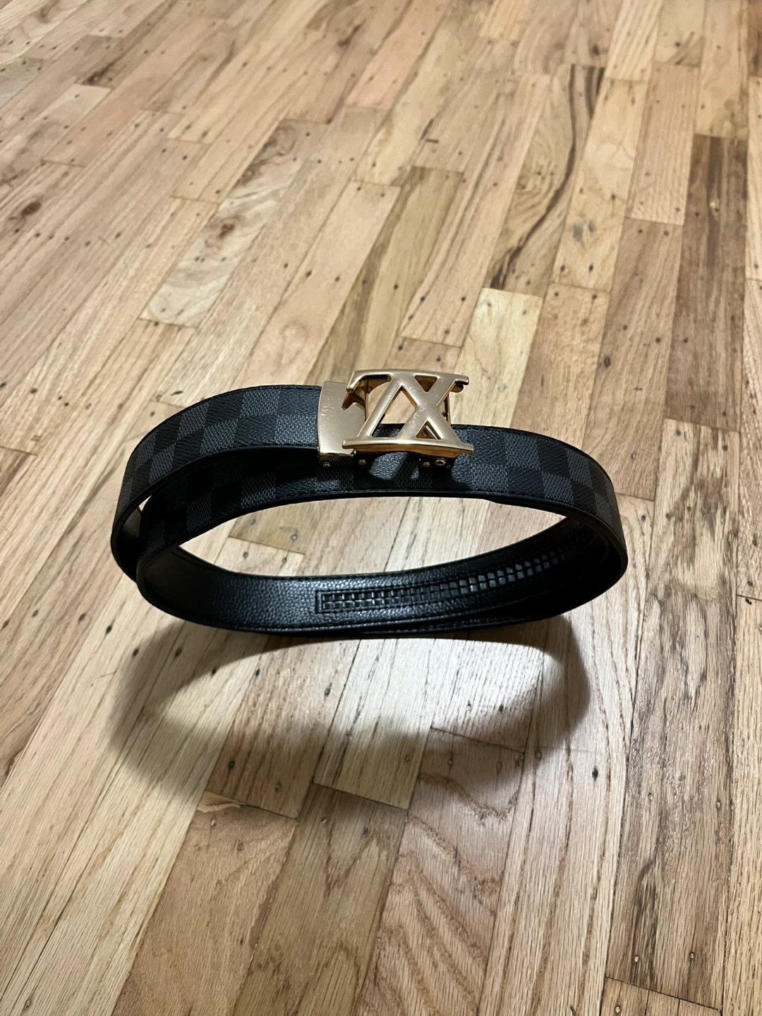 Black checkered belt with gold buckle - photo 2