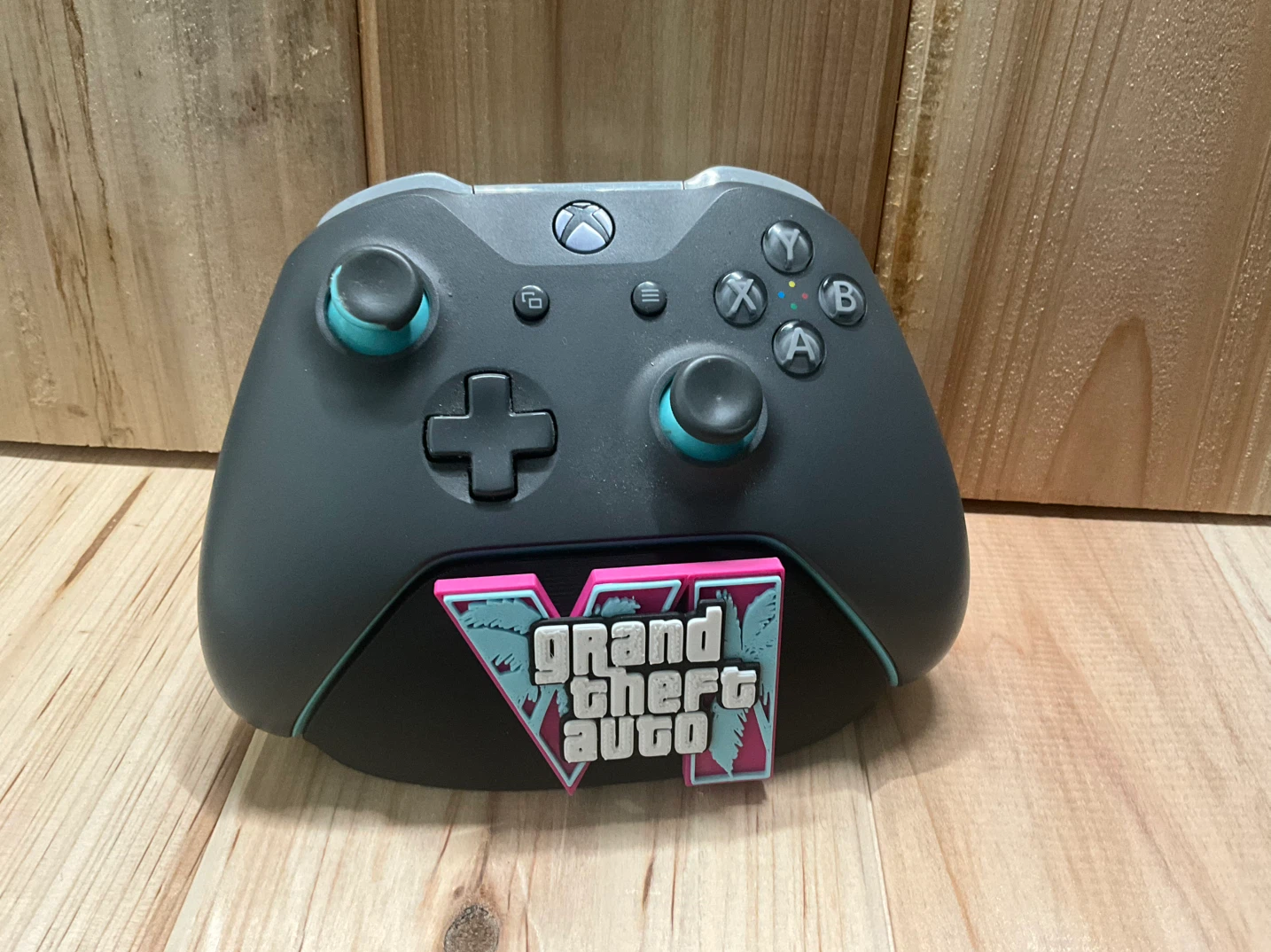 Grand Theft Auto VI Xbox Controller Stand - photo 3