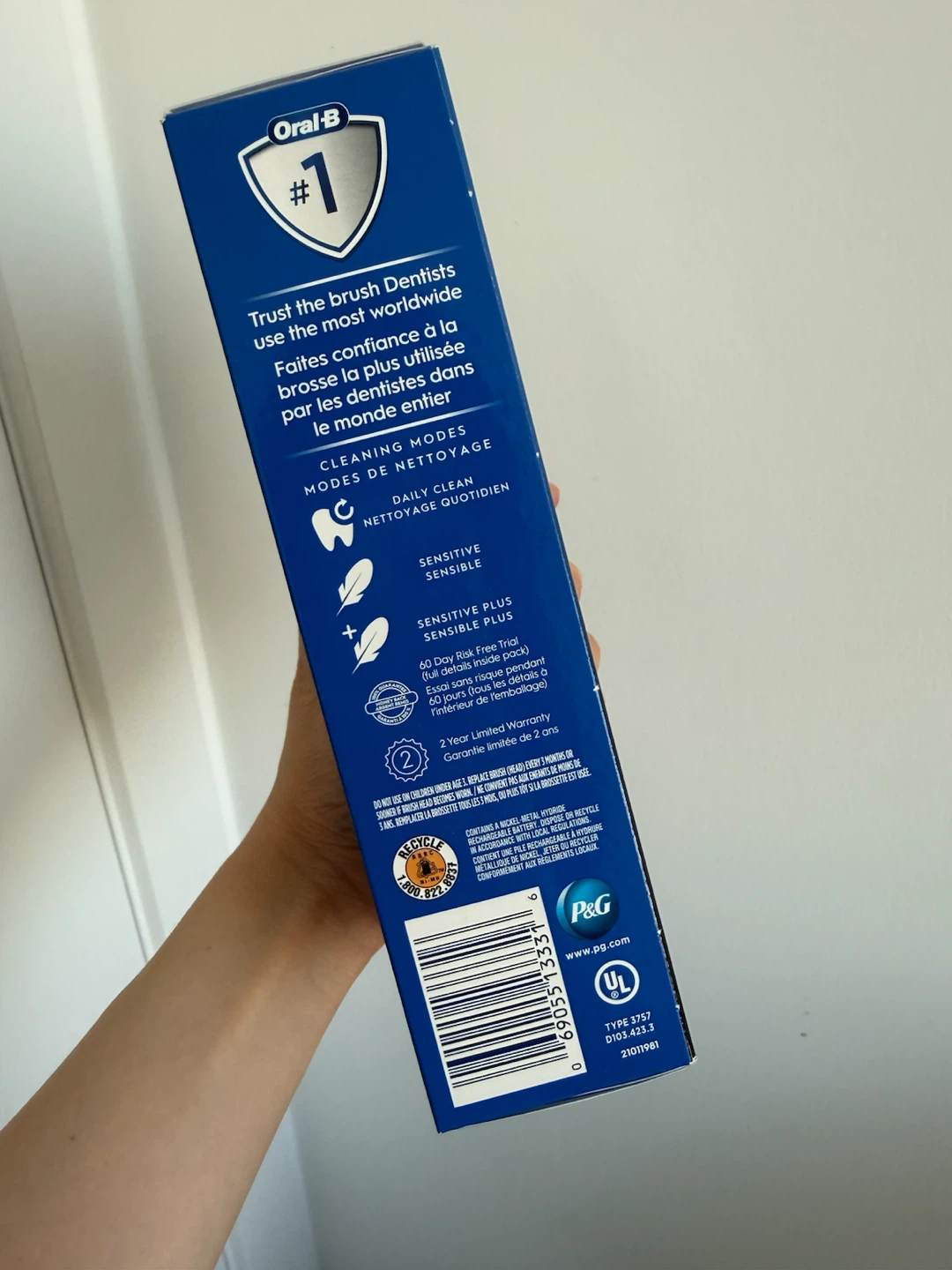 Oral-B Pro 500+ Rechargeable Electric Toothbrush - photo 5