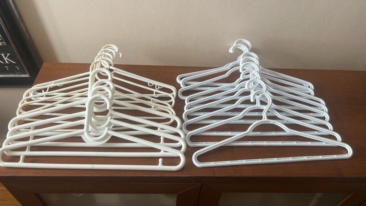 Set of 20 Assorted Plastic White Hangers
