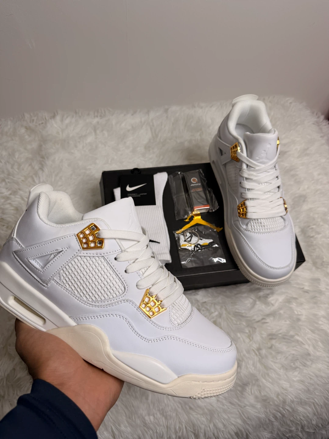 Air Jordan 4 Retro White Gold