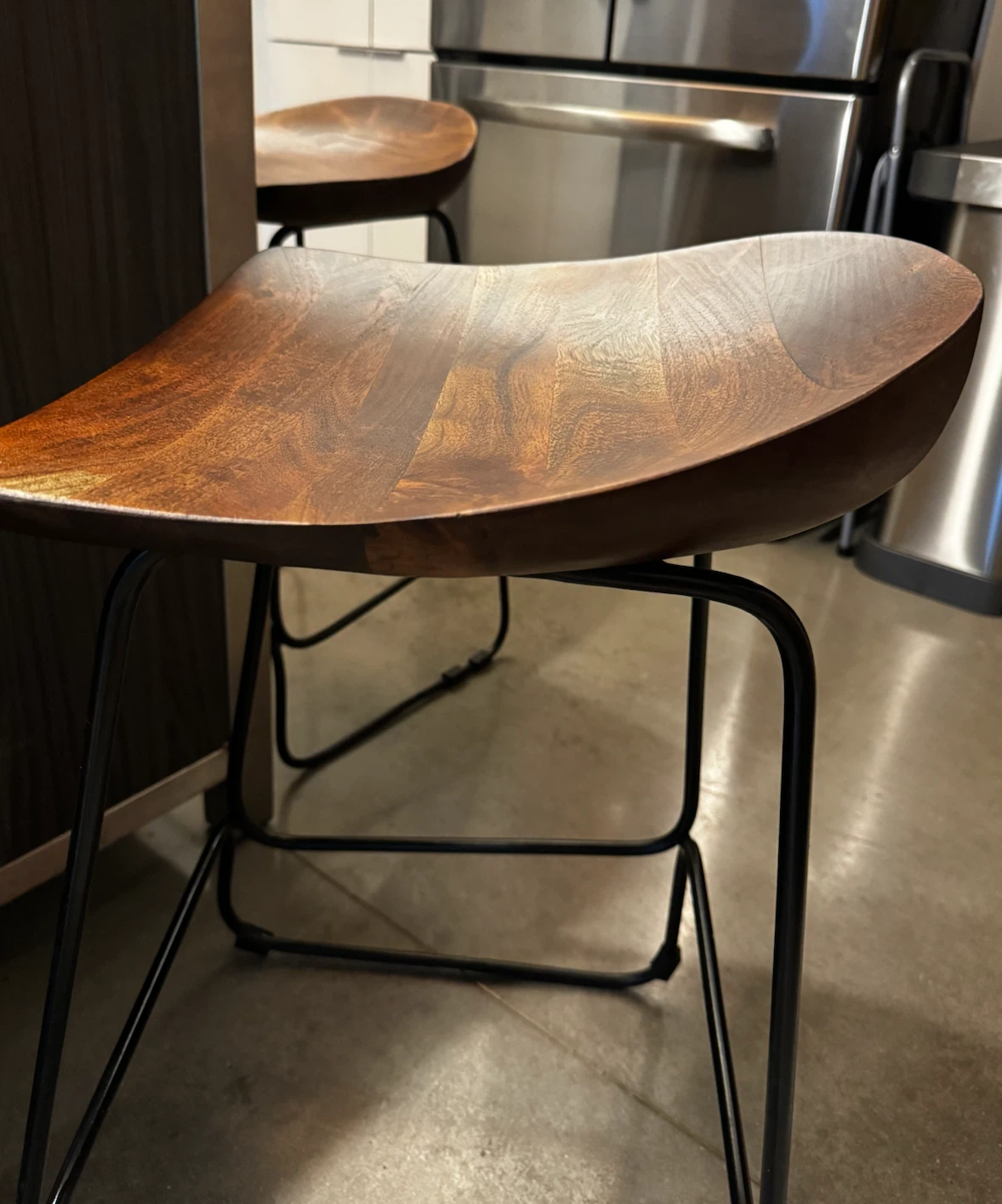 Set of 2 Wood & Metal Saddle Bar Stools - photo 2