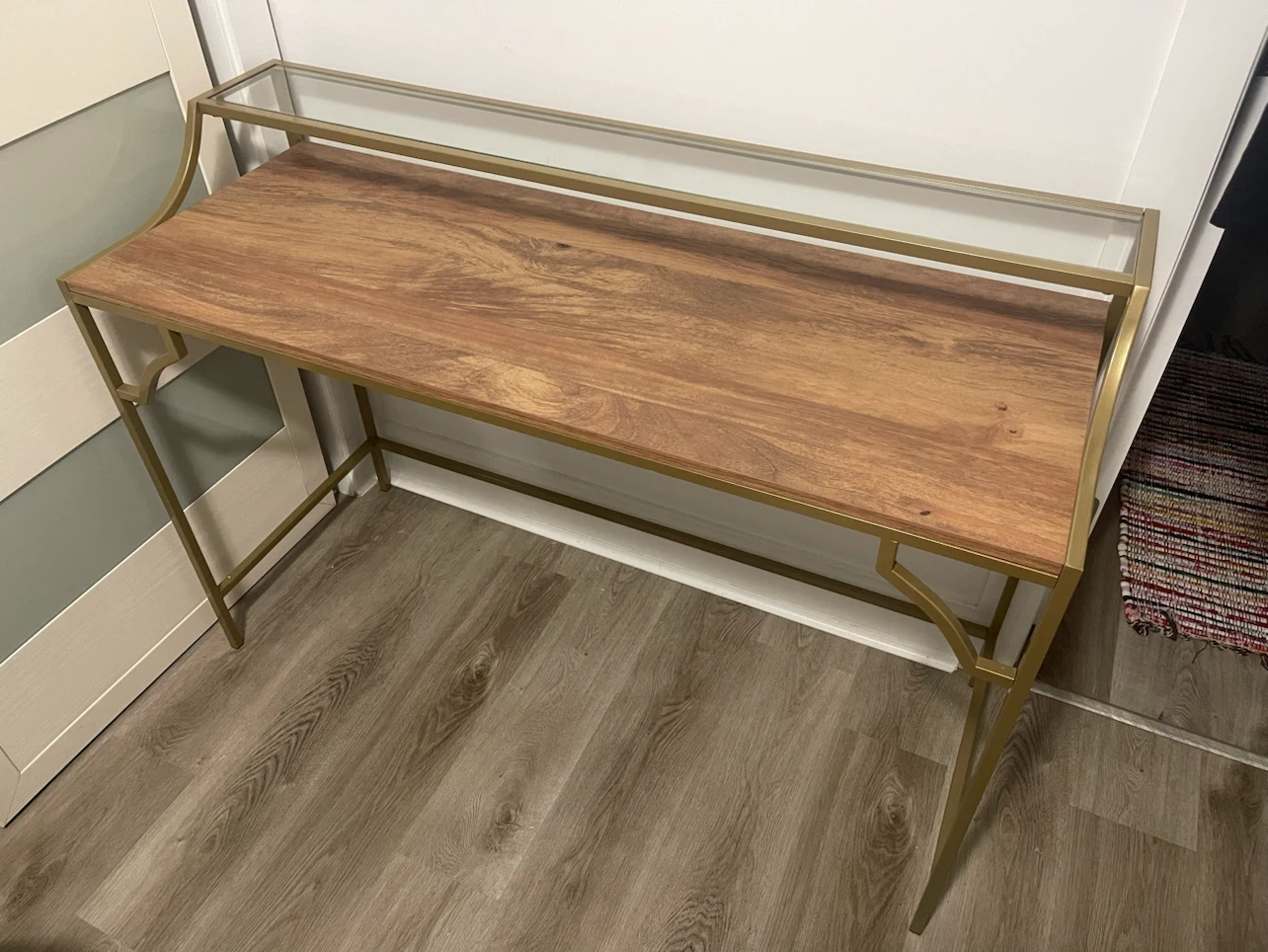 Desk / Writing table