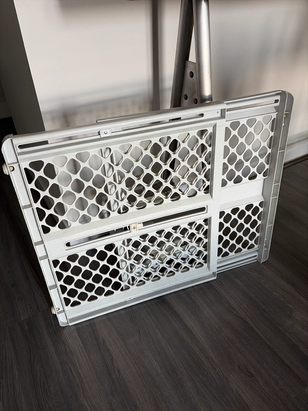 White Foldable Pet Gate