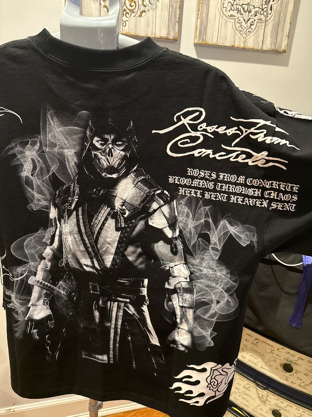 Roses from Concrete Mortal Kombat T-Shirt - photo 2