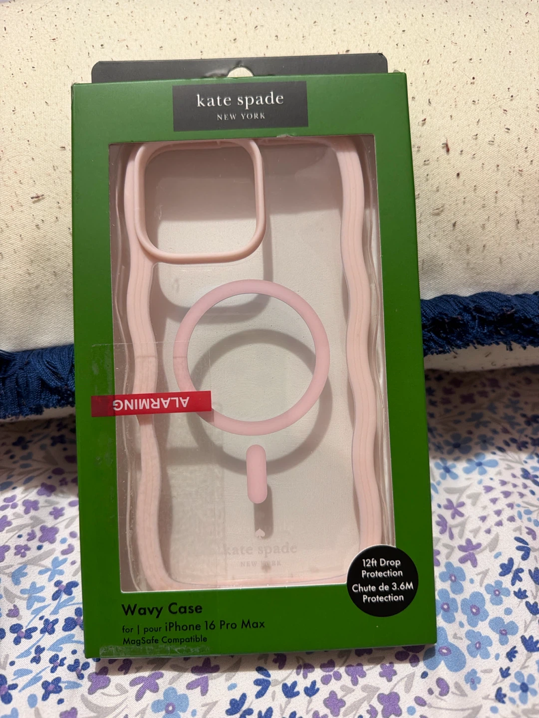 Kate Spade New York Wavy Case for iPhone 16 Pro Max - Pink