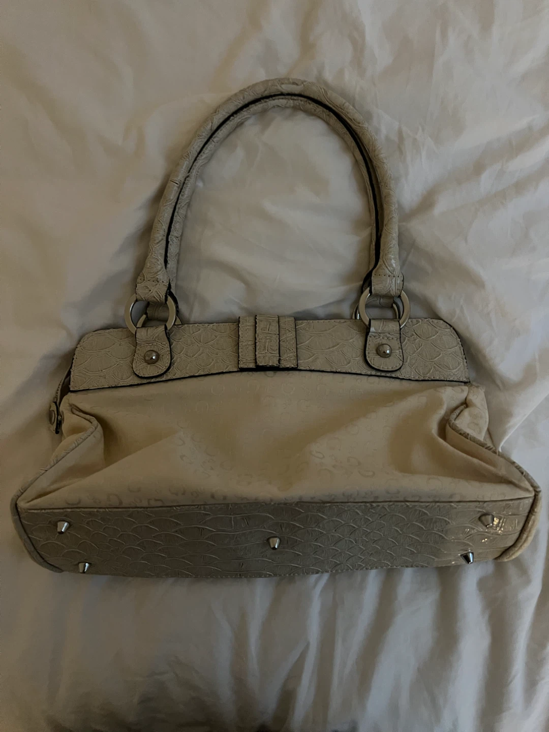 GUESS Cream Textured Satchel Handbag - photo 2