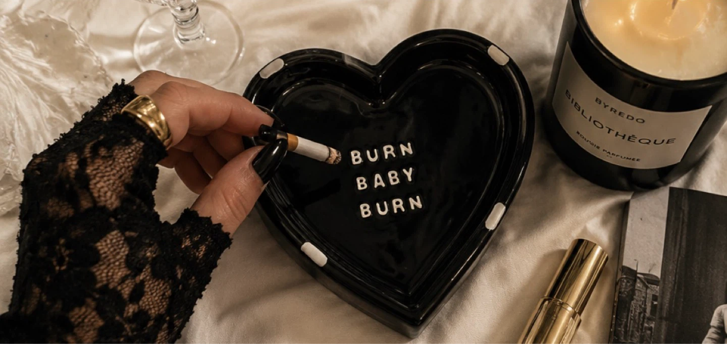 💋Collector’s  Ashtray with "Burn Baby Burn"