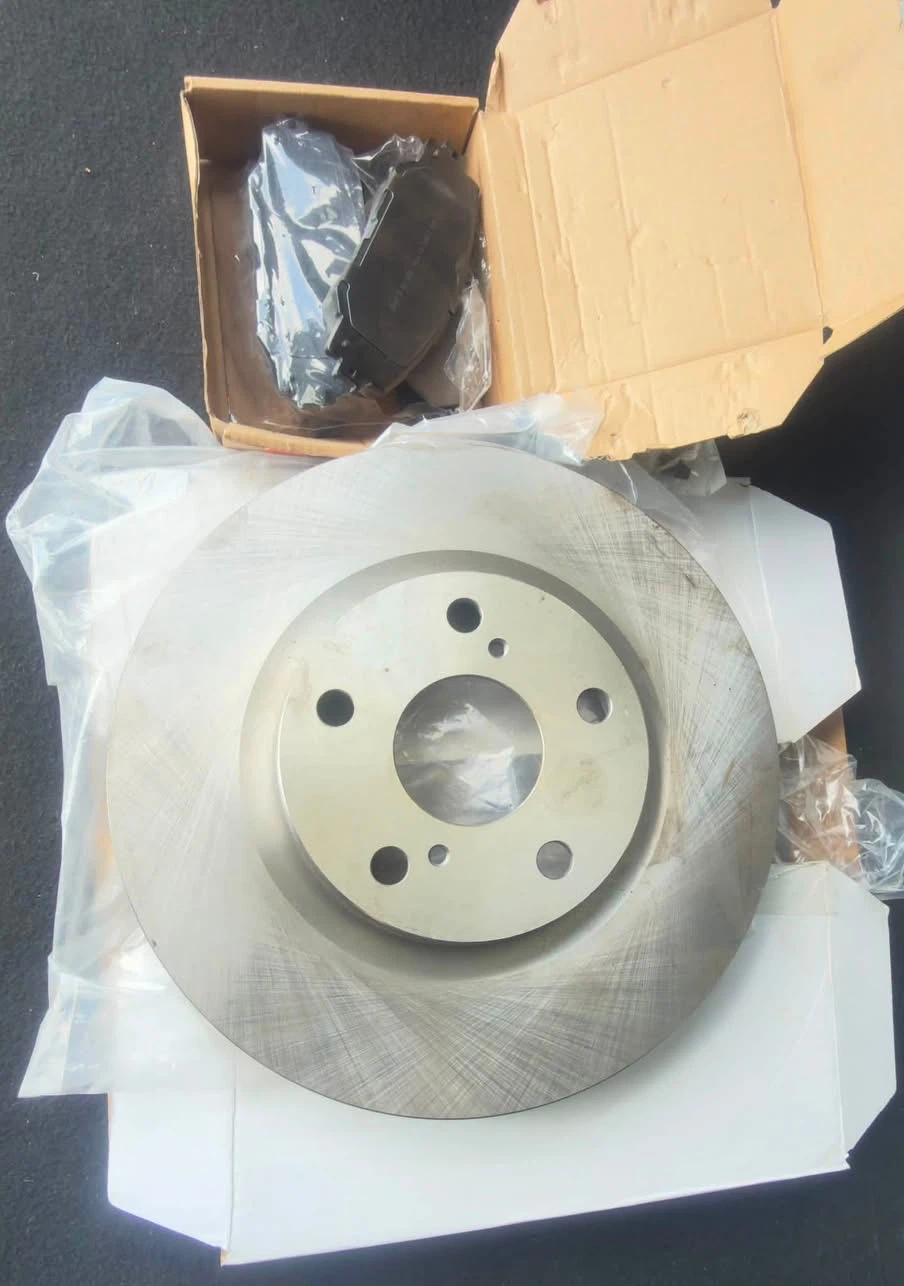 Toyota Rav 4 ( 2008-2019 Front Brake Pad and Rotor Set )