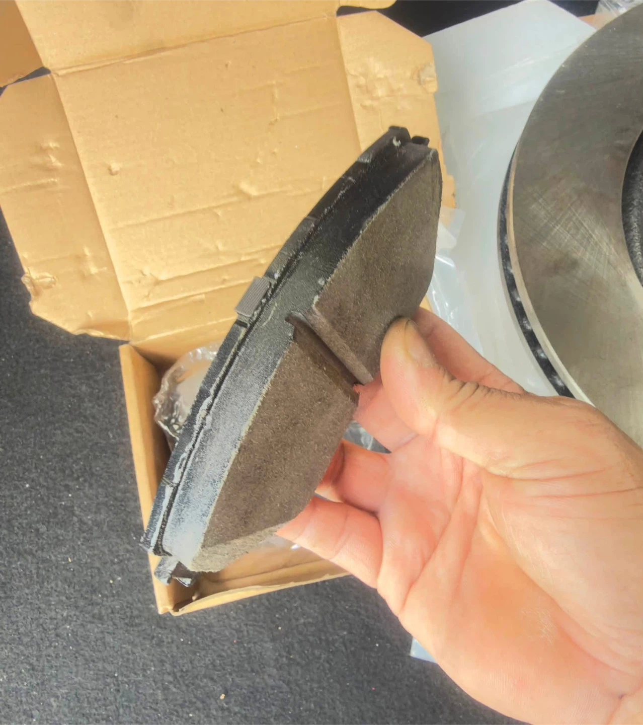 Toyota Rav 4 ( 2008-2019 Front Brake Pad and Rotor Set ) - photo 3
