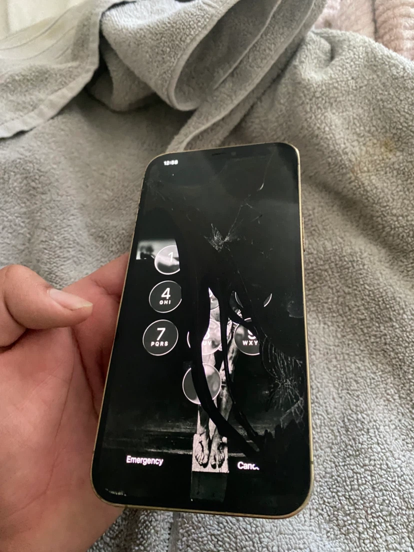 Gold iPhone 12 Pro Max - Cracked Screen