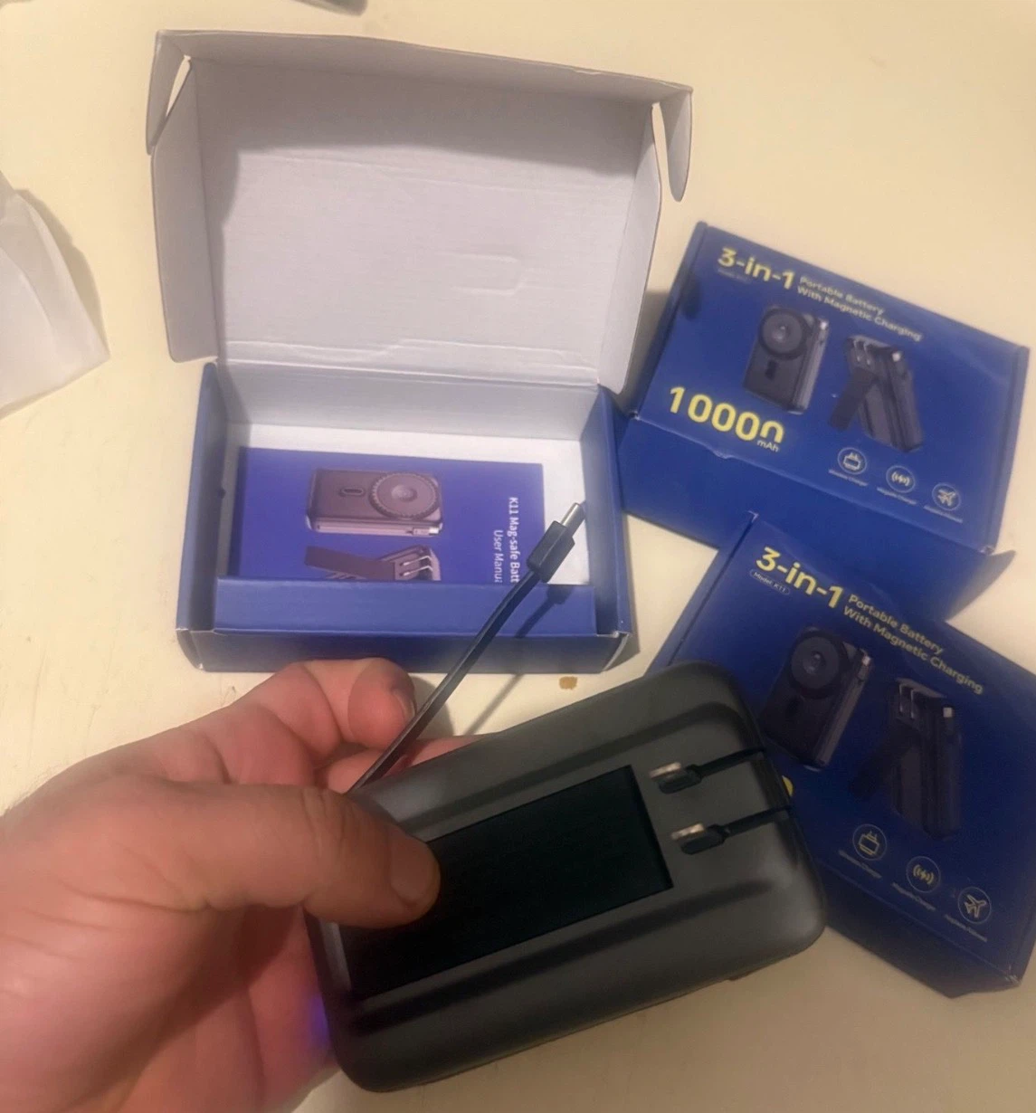 3-in-1 Magnetic Battery Pack 10000mAh - photo 2