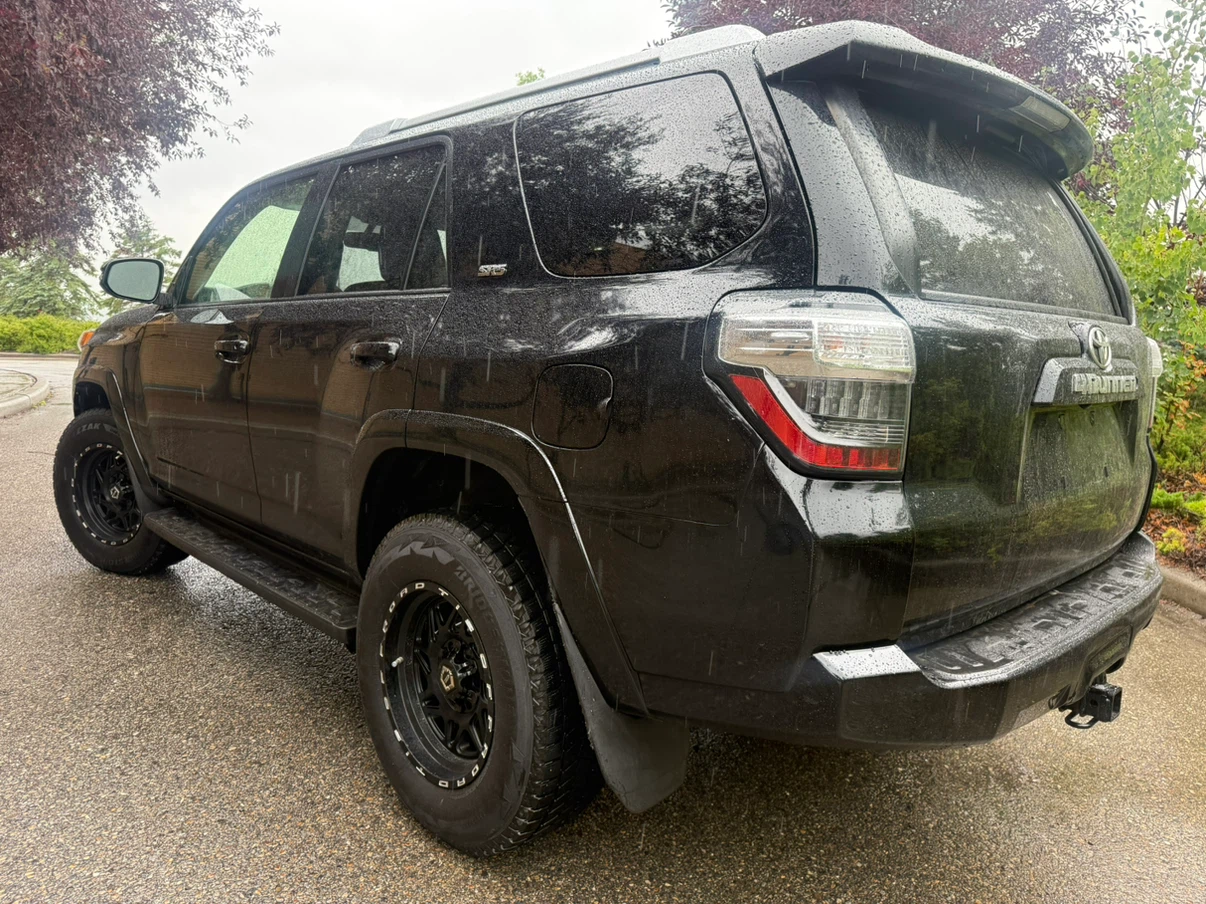 2016 Toyota 4Runner Sr5 *7 passenger* - photo 4