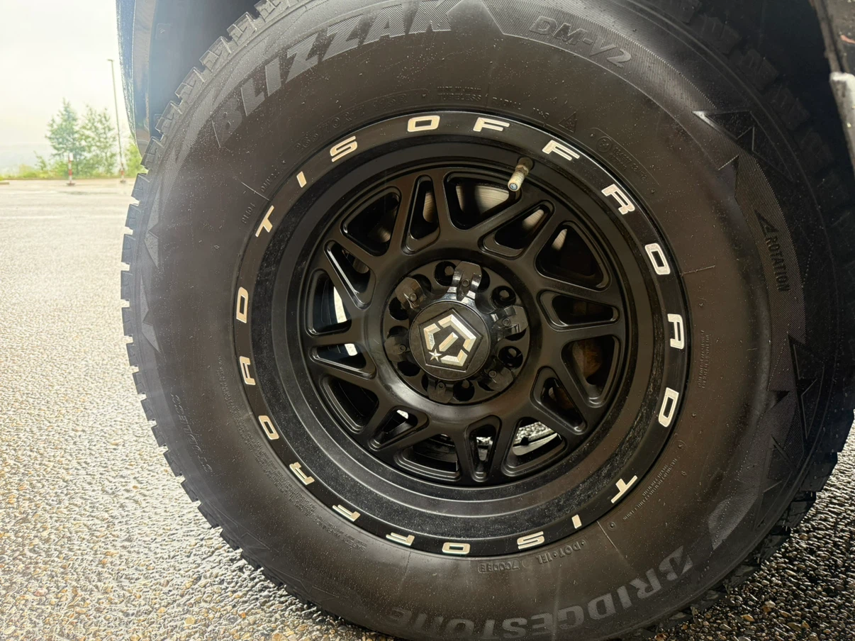 2016 Toyota 4Runner Sr5 *7 passenger* - photo 5