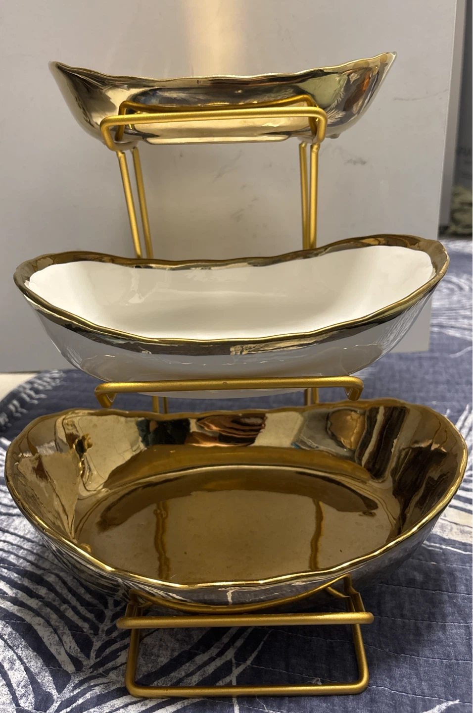 3-Tiered Serving Stand with Gold Bowls - photo 2