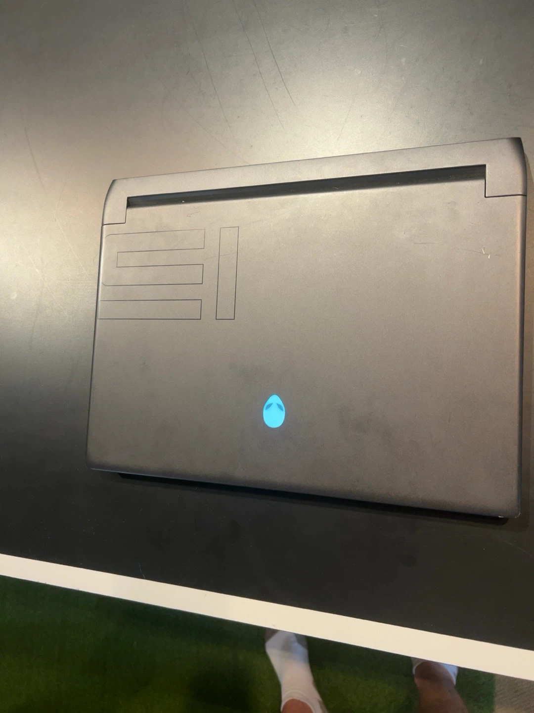Alienware m15 R5 Gaming Laptop – RTX 3070 / Ryzen 9 - photo 2