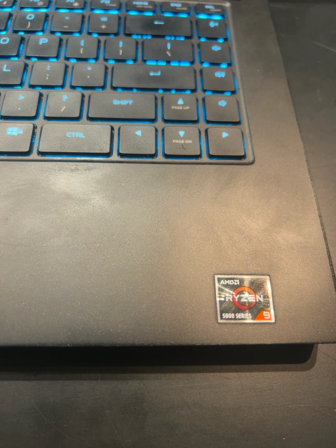 Alienware m15 R5 Gaming Laptop – RTX 3070 / Ryzen 9 - photo 4