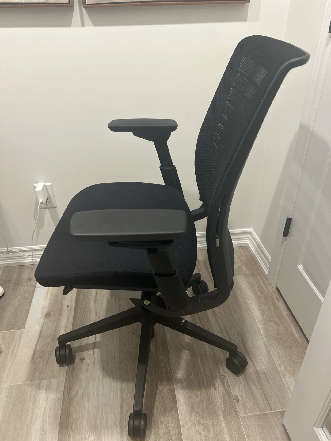 Steelcase Black Office Mesh Chair - photo 2