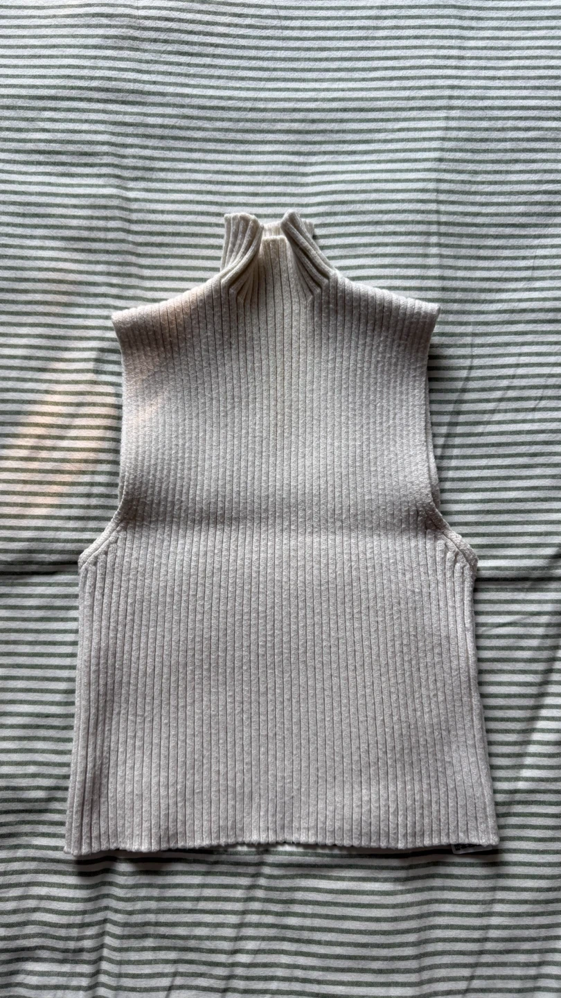 Light Grey Ribbed Mock Neck Sleeveless Top
