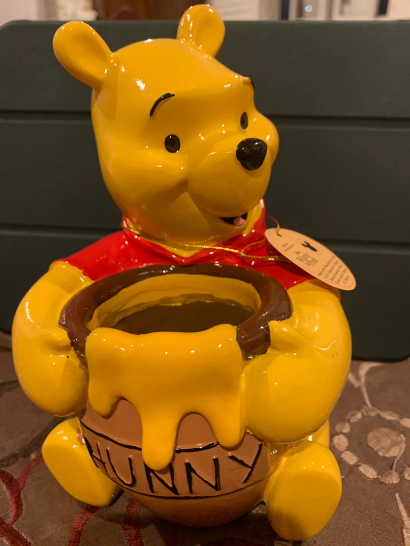 Disney Winnie the Pooh Hunny Pot Figurine